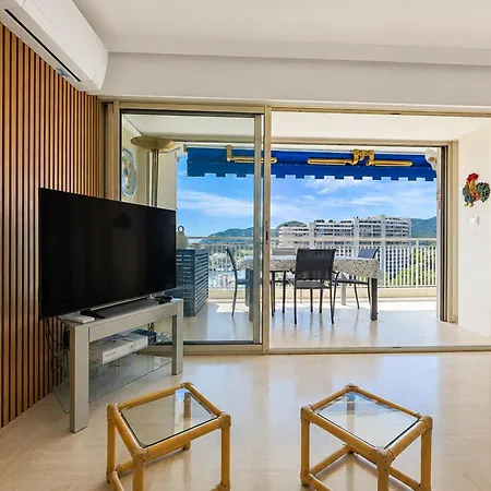 8 Guests Sea View & Pool 10 Minutes From Cannes Ferienhaus Mandelieu