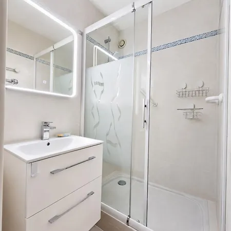 Prázdninový dům 8 Guests Sea View & Pool 10 Minutes From Cannes *