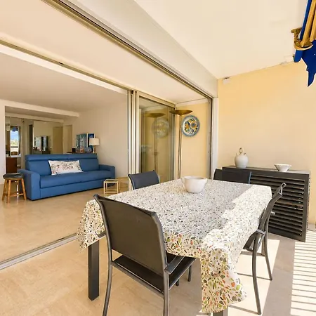 8 Guests Sea View & Pool 10 Minutes From Cannes Prázdninový dům